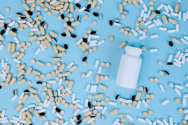 Bariatric Vitamins Blue background